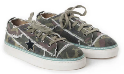 Aeory Sneakers